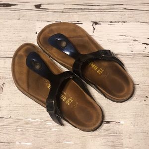 Size 38 flipflop berks